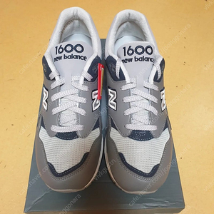 뉴발란스 1600 레거시 그레이