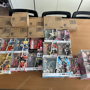 SHF 드래곤볼 판매 합니다.