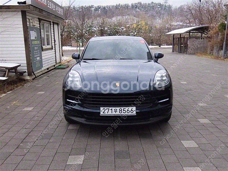 중고차 포르쉐 마칸 중고 검정색 2019년식 62,96...--0