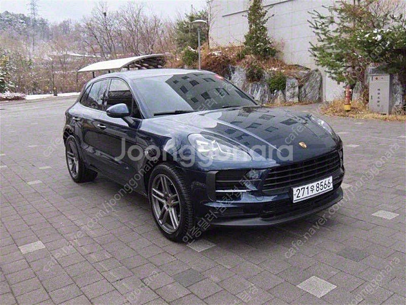 중고차 포르쉐 마칸 중고 검정색 2019년식 62,96...--3