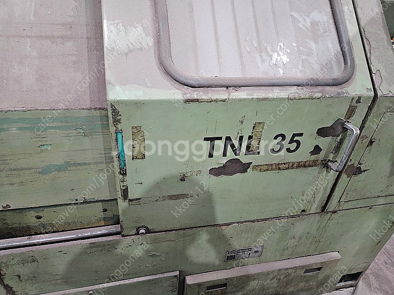 통일 TNL35 CNC선반 8인치 280만원--0