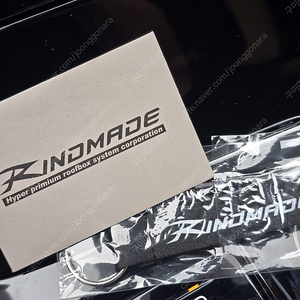 카니발 KA4 린드메이드 루프박스 리무진형 팝니다.