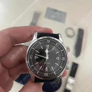 론진 레전드다이버 논데이트 42mm 구합니다