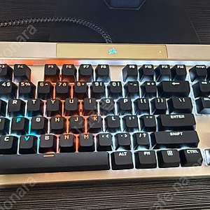 커세어 K100 (미드나잇 골드) OPX 광적축