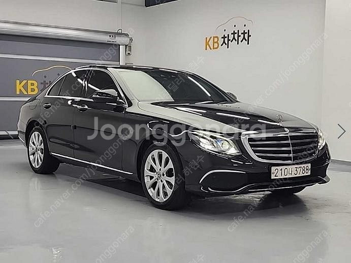 @18년식 E클래스(5세대) E220d 4매틱 익스클루...--4