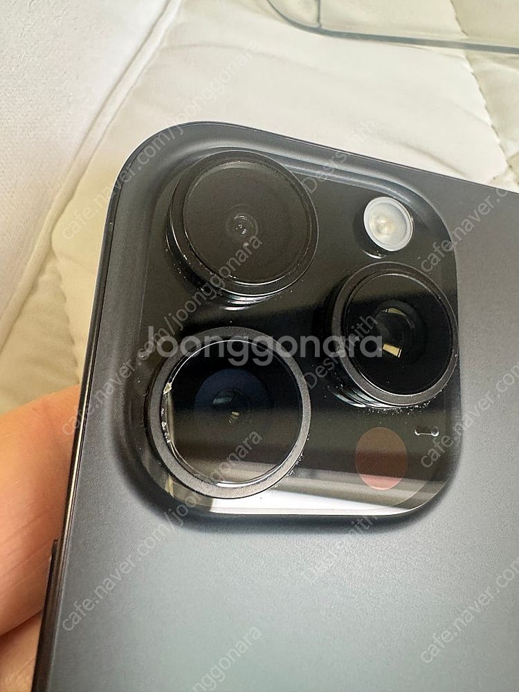 아이폰 16 Pro 블랙 티타늄128기가--8