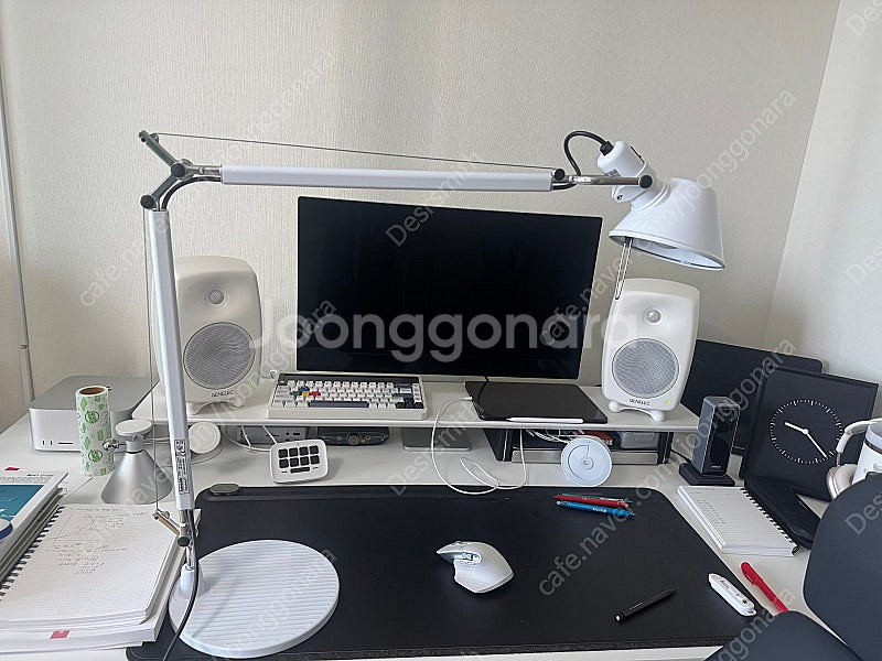 아르떼미데 톨로메오 조명--0