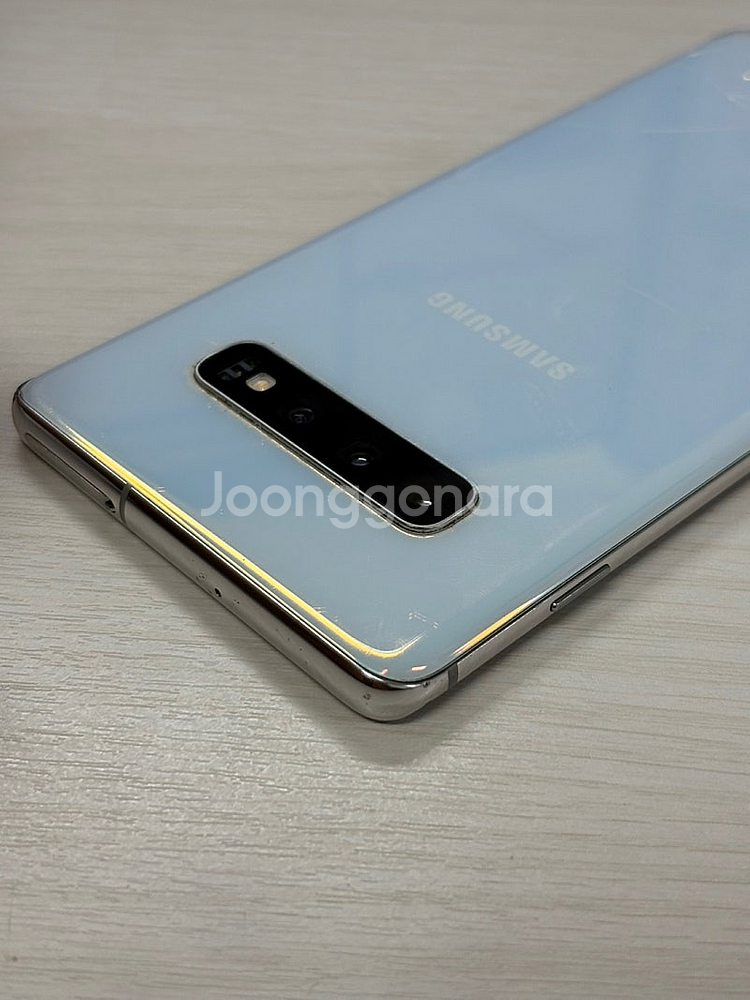 갤럭시 S10플러스 화이트색상 128용량 가성비좋은 꿀...--4