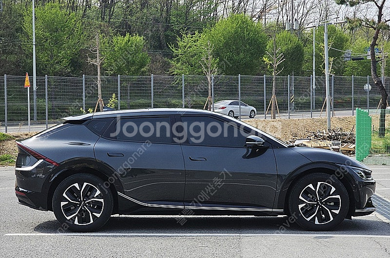 기아 EV6 어스, 4륜 풀옵션, 완전무사고 판매합니다...--4