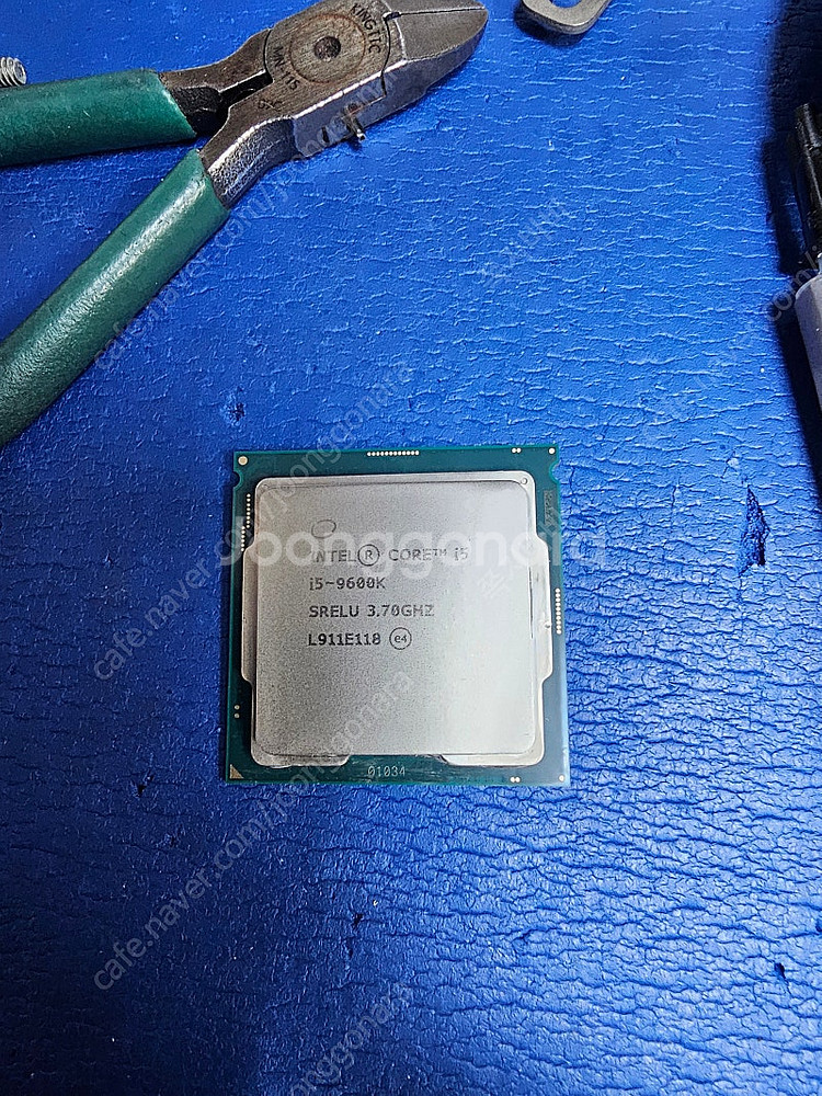 CPU i5 9600k 팔아요--0