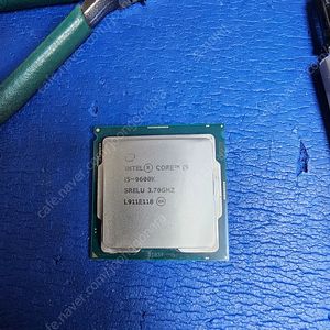 CPU i5 9600k 팔아요