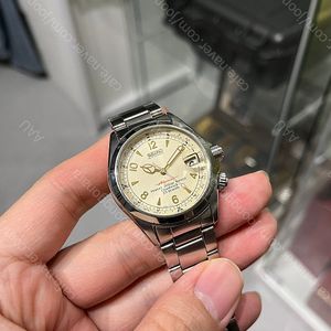 세이코 레드 알피니스트 SCVF007 4S15-6000 팝니다 (오버홀 완료)