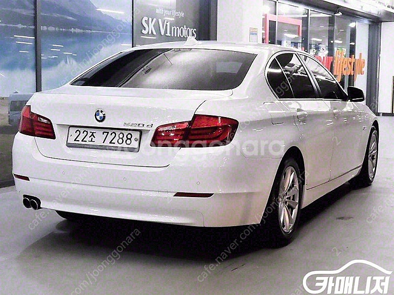 특가!BMW 5시리즈 (F10) 520d!! 690만원...--3