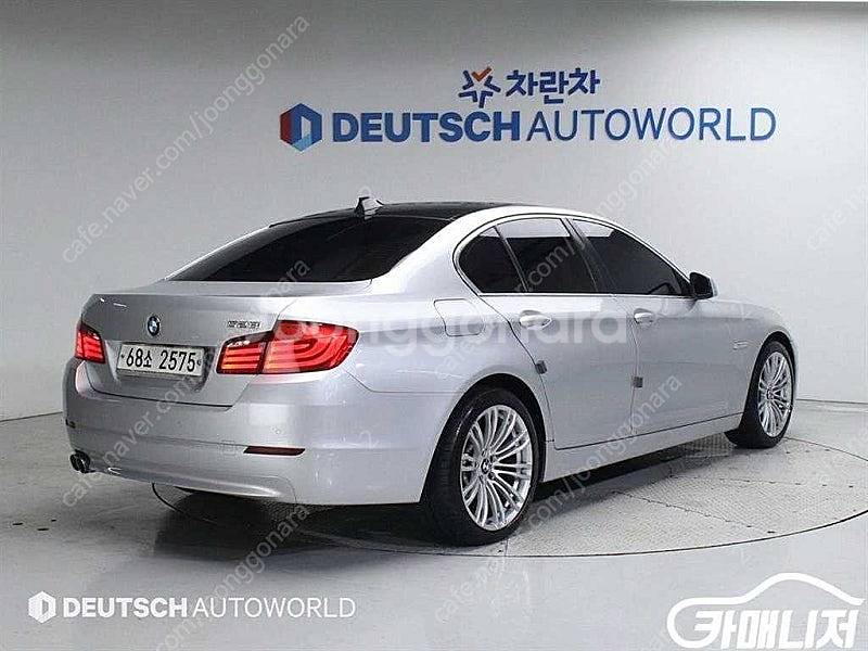 특가!BMW 5시리즈 (F10) 528i 세단!! 69...--1