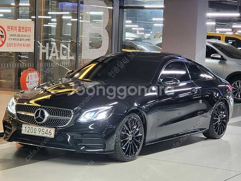 벤츠 E클래스 중고 벤츠 중고 검정색 2018년식 77...--0