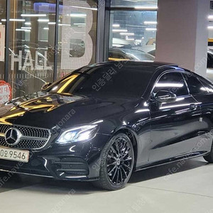 벤츠 E클래스 중고 벤츠 중고 검정색 2018년식 77,572km E220d 쿠페 중고차구매