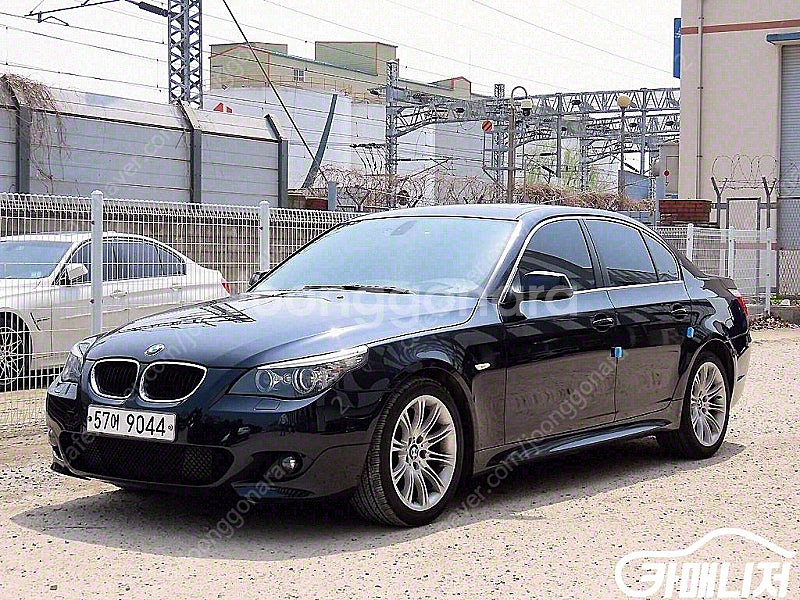 특가!BMW 5시리즈 (F10) 520d!! 750만원 수원 도이치오토월드 왕카--1