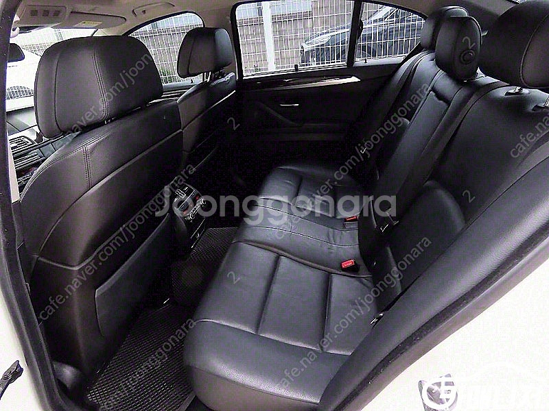 특가!BMW 5시리즈 (F10) 520d!! 750만원...--5