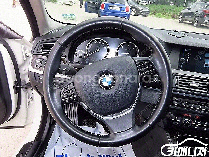 특가!BMW 5시리즈 (F10) 520d!! 750만원...--7