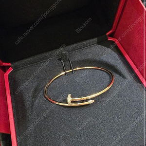 25년구매 까르띠에 앵끌루 다이아 팔찌