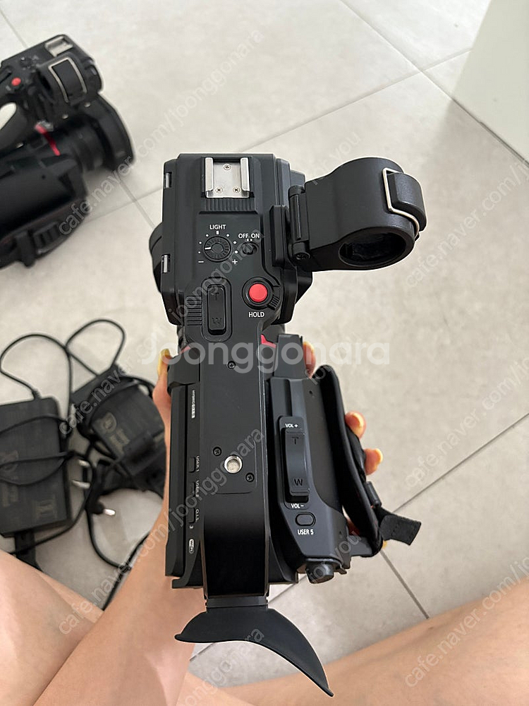 파나소닉 AG-CX10 캠코더--1