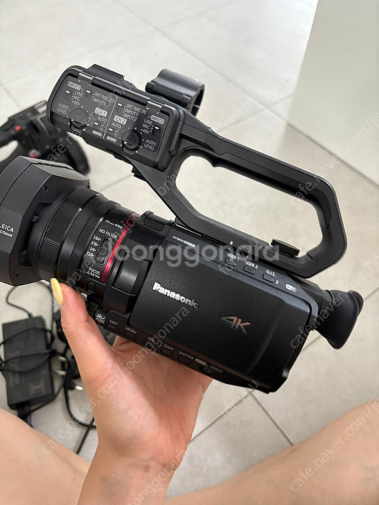 파나소닉 AG-CX10 캠코더--3