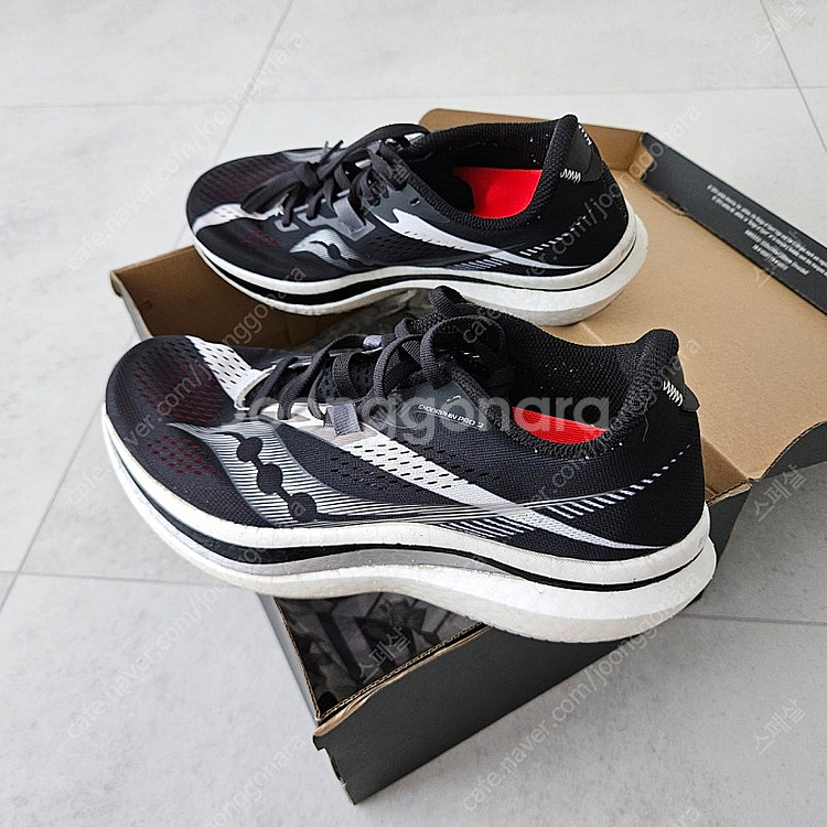 써코니 Saucony 엔돌핀 프로2 265mm 중고 런...--1