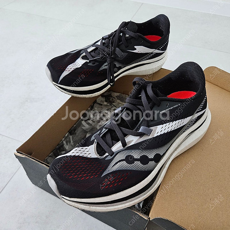 써코니 Saucony 엔돌핀 프로2 265mm 중고 런...--2