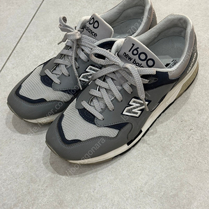 뉴발란스 1600 그레이 275