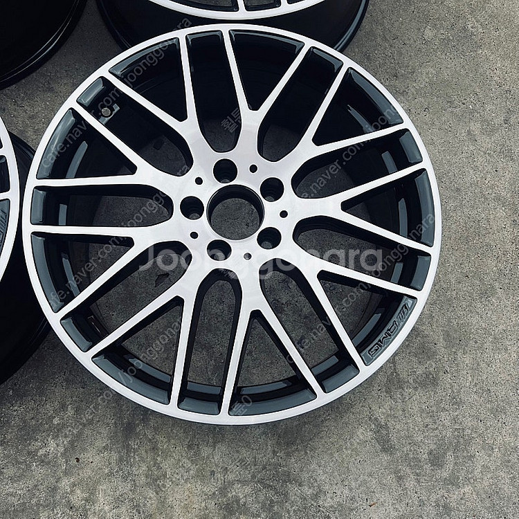 [ 정품 ] 벤츠 A45 AMG 19인치 순정 휠 팝니...--4