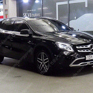 벤츠 GLA 중고 벤츠 GLA클래스 중고 검정색 2018년식 25,511km GLA220 프리미엄 중고차다이렉트