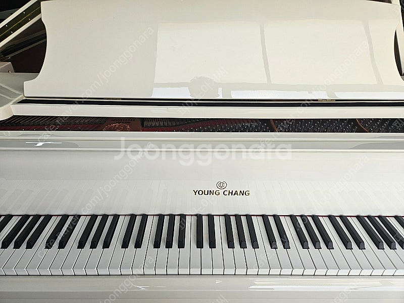 2018년생산 화이트 영창베이비 그랜드피아노 Y-157--7