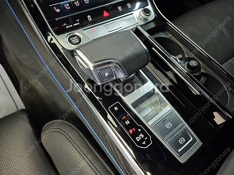 아우디 A8 중고 검정색 2023년식 26,200km ...--9