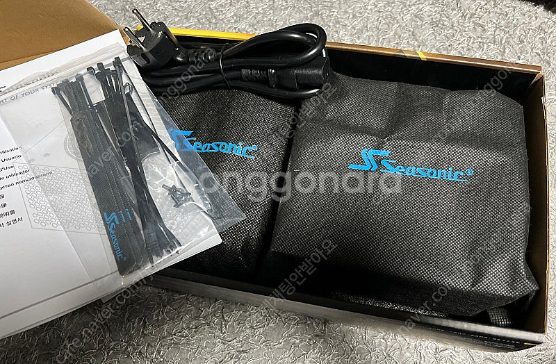 시소닉 FOCUS GX-850 GOLD 풀모듈러 ATX...--1