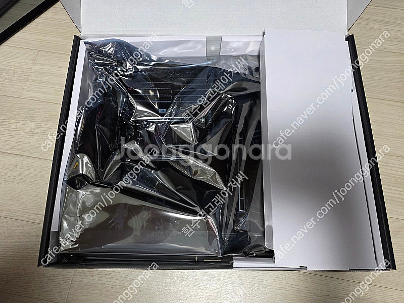[수원] 2달된 MSI X870E 카본 45만원 판매합...--5