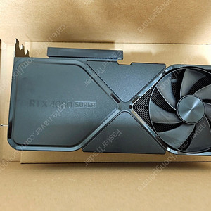 엔비디아 RTX 4080 Super FE 파운더스 에디션