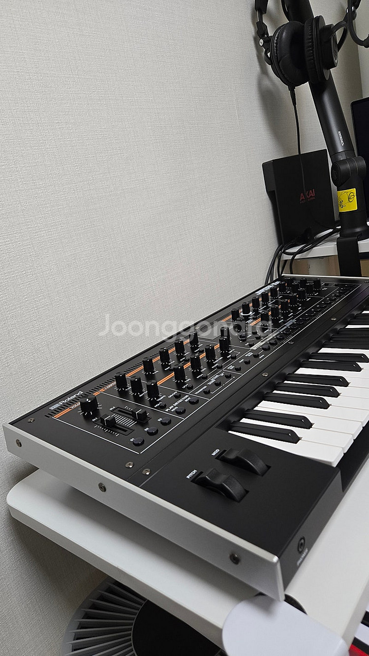 Roland Jupiter xm 신디사이저 풀박 팝니다--1