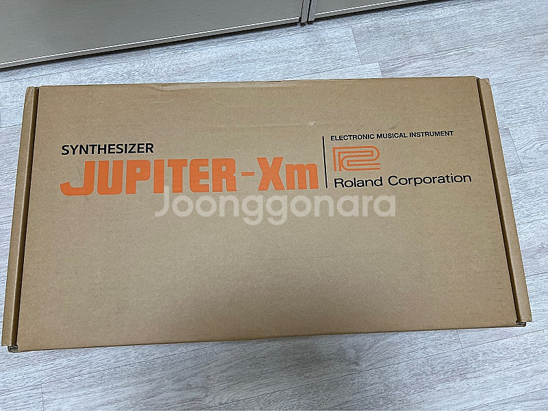 Roland Jupiter xm 신디사이저 풀박 팝니다--2