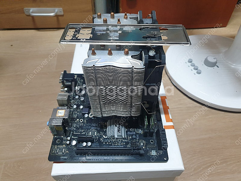 인텔10세대.g6405.애즈락h410.삼성램(2666)...--1