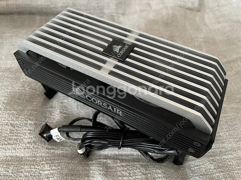 커세어 도미네이터 플래티넘 RGB 램쿨러 팝니다.--3