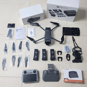 매빅3 프로 Mavic3 pro 플라이모어 콤보 상태좋은 물건 팝니다.(케어 26년 3월까지)