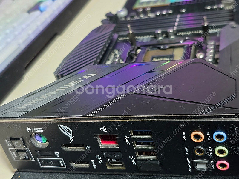 asus maximus xi hero z390--3