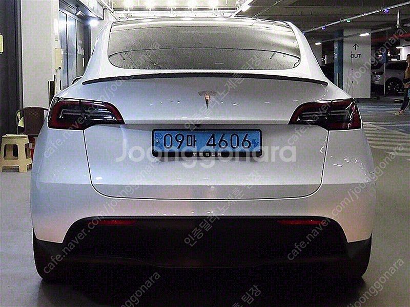 테슬라 모델 Y 중고 테슬라 중고 흰색 2023년식 2...--6