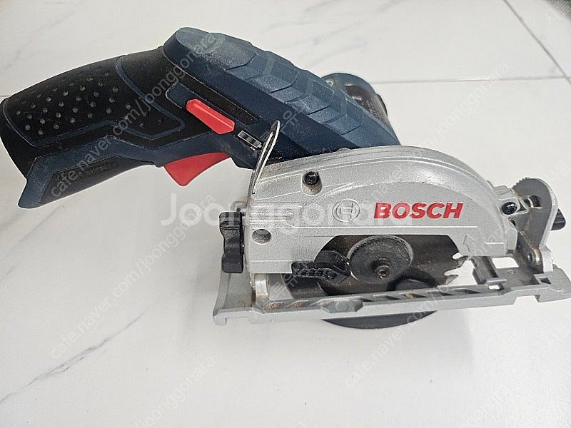 보쉬 충전 원형톱 GKS 10.8V-LI  (배터리X,...--0