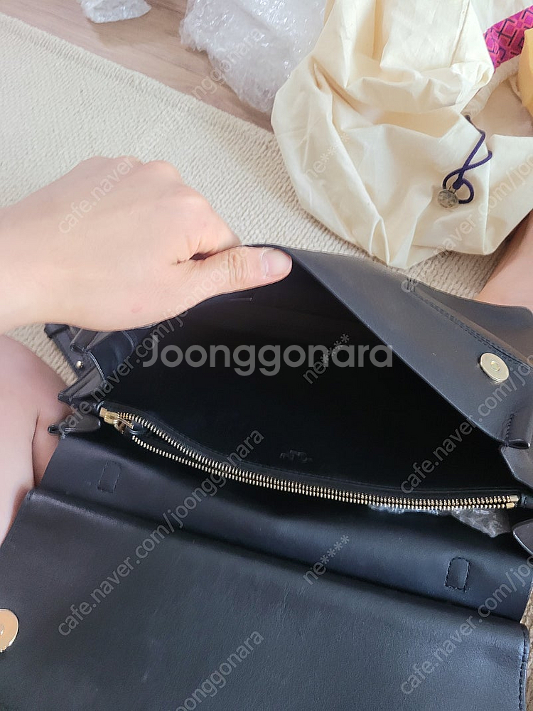 토리버치 블랙 토트백(2020년도 구입) 팔아요~!--5