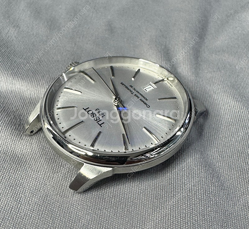 티쏘 슈망데뚜렐 39mm 실버 중고 판매--4