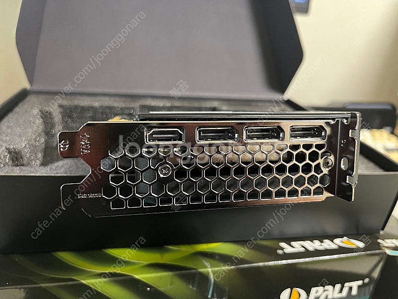 PALIT 지포스 RTX 5060 8G 팝니다.--4