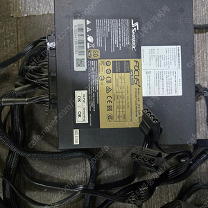 시소닉 FOCUS PLUS 750 Gold 파워서플라이 판매합니다.​
