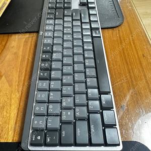 로지텍 MX Mechanical 키보드 판매합니다.