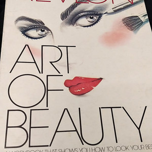 레블론 메이크업 북